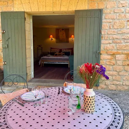 Σπίτι διακοπών Prive 2personnes Avec Piscine, Sauna, Salle De Sport Les Eyzies