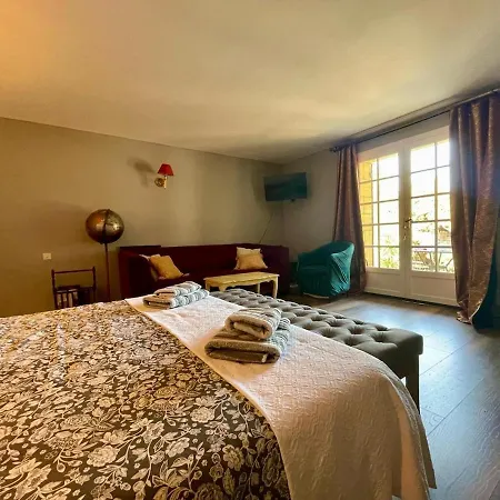 Σπίτι διακοπών Prive 2personnes Avec Piscine, Sauna, Salle De Sport Les Eyzies