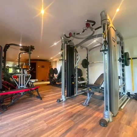 Prive 2personnes Avec Piscine, Sauna, Salle De Sport